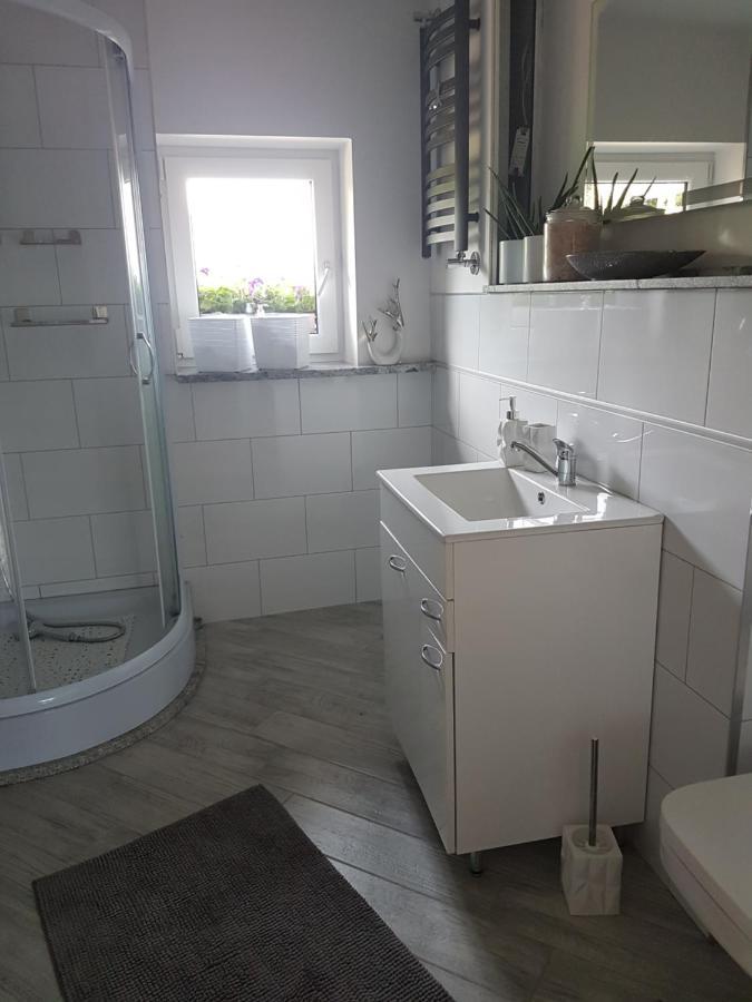 Wczasowisko Karola Apartment Lubomierz  Ngoại thất bức ảnh